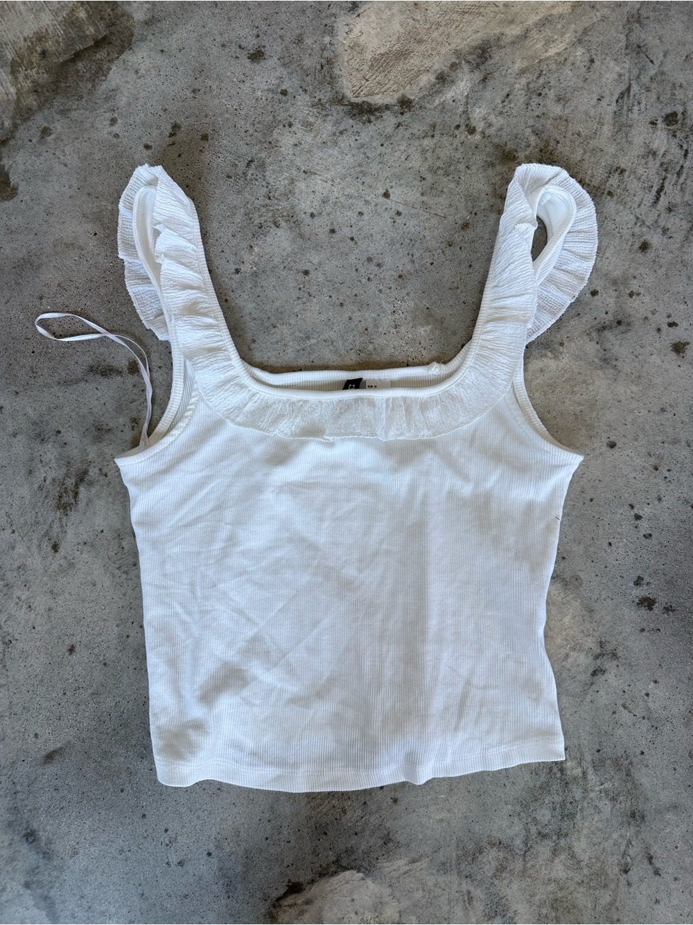 H&m brand new ruffle top